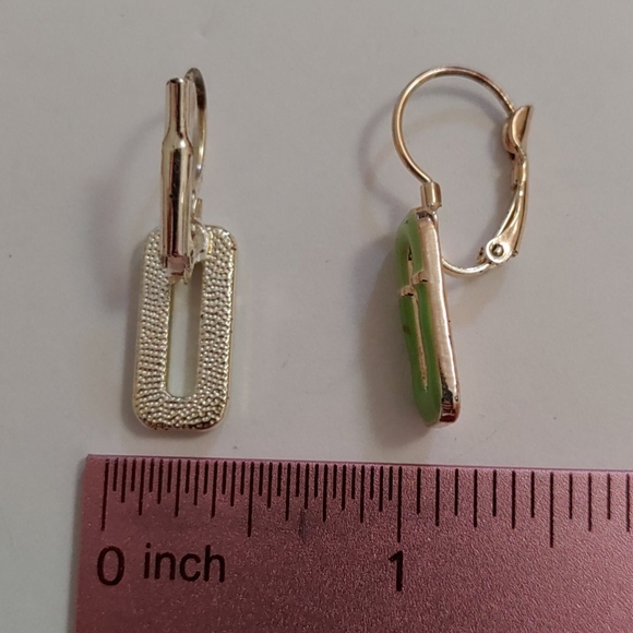 Green earings - Picture 4 of 4